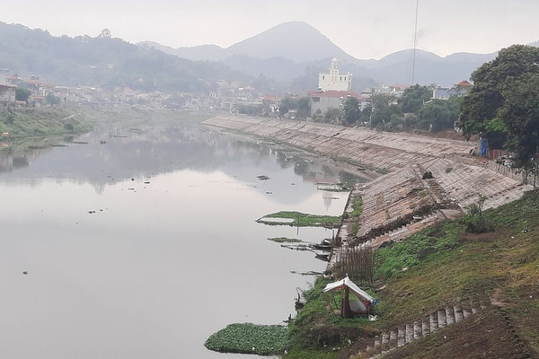 Lạng Sơn: Các dự án kè sông Kỳ Cùng chậm tiến độ, Chủ tịch tỉnh hối thúc