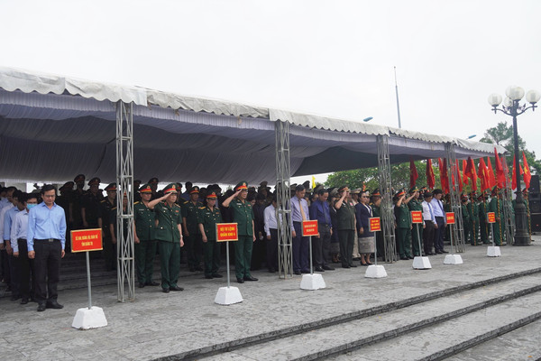Quảng Trị: Truy điệu và an táng 12 hài cốt liệt sĩ hy sinh tại Lào