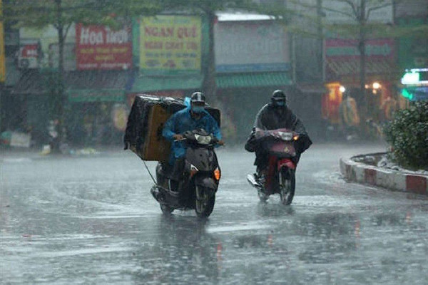 Cảnh báo mưa dông trên khu vực nội thành Hà Nội