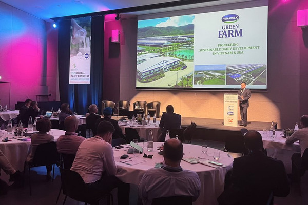 Mô hình phát triển bền vững “Vinamilk Green Farm" được chia sẻ tại Hội nghị sữa toàn cầu