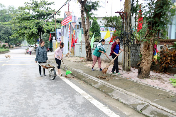 Lào Cai: Giáo họ Sơn Mãn chung tay vì trường xanh – sạch – đẹp
