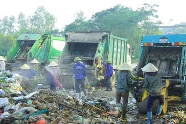 Hà Tĩnh: "Gỡ vướng" trong xử lý rác thải rắn sinh hoạt

