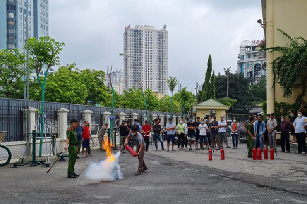 Quận Cầu Giấy tập huấn phòng cháy chữa cháy trên địa bàn phường Yên Hòa