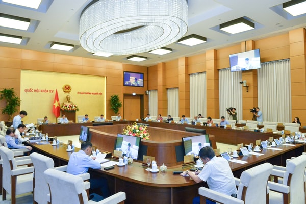  Thường vụ Quốc hội cho ý kiến về dự thảo kế hoạch giám sát việc thực hiện chính sách, pháp luật về phát triển năng lượng