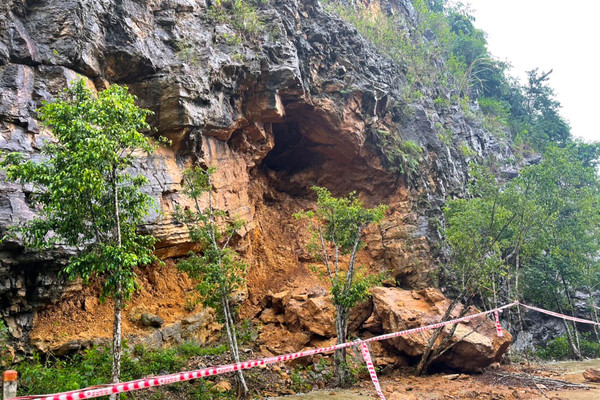 Ninh Bình: Khẩn cấp xử lý sạt lở núi tại đường vào khu du lịch sinh thái Thung Nham
