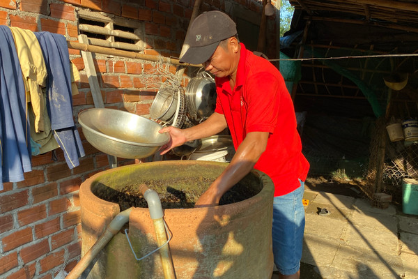 Đông Hòa (Phú Yên): Dân khát nước khi sống bên cạnh nhà máy nước sạch 