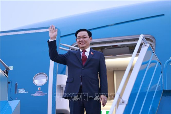 Chủ tịch Quốc hội lên đường dự AIPA-43, thăm chính thức Campuchia, Philippines
