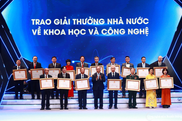 29 công trình xuất sắc được trao Giải thưởng Hồ Chí Minh và Giải thưởng Nhà nước về Khoa học Công nghệ