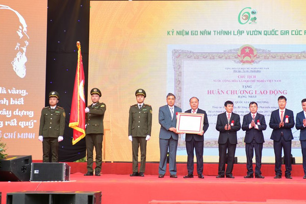 Vườn Quốc gia Cúc Phương đón nhận Huân chương Lao động hạng Nhất 