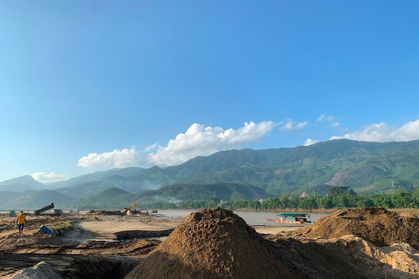 Quảng Nam: Khẩn trương tổ chức đấu giá quyền khai thác khoáng sản đối với 37 điểm mỏ 
