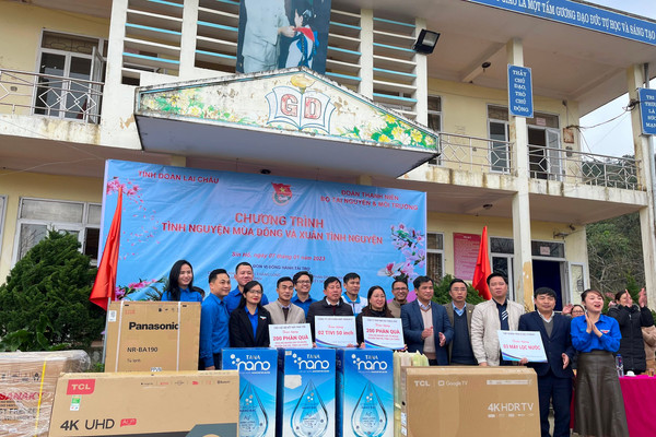 Đoàn thanh niên Bộ TN&MT tổ chức Xuân tình nguyện tại Lai Châu