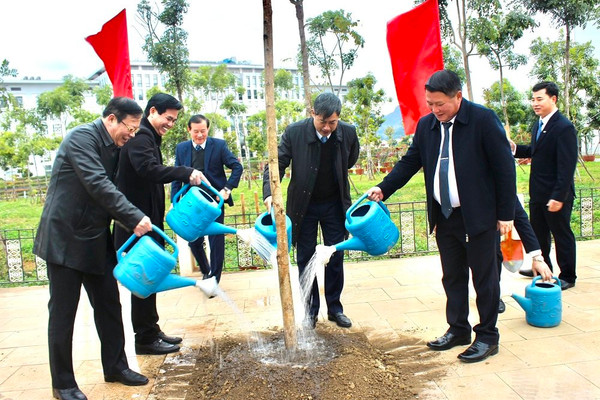 Sơn La: Phát động trồng cây mừng Đảng, mừng Xuân Quý Mão 2023