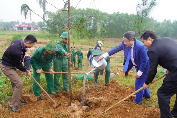 Quảng Trị: Phát động tết trồng cây đầu Xuân Quý Mão
