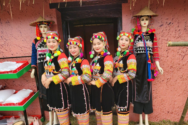 Liên hoan dân ca, dân vũ Điện Biên: Khởi động mùa lễ hội hoa ban