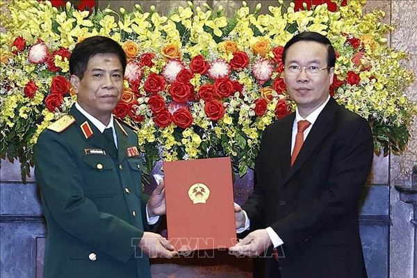 Chủ tịch nước trao Quyết định thăng quân hàm Thượng tướng Quân đội nhân dân Việt Nam