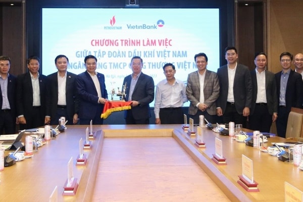 Petrovietnam - VietinBank: Đẩy mạnh hợp tác sử dụng các sản phẩm công nghệ cao