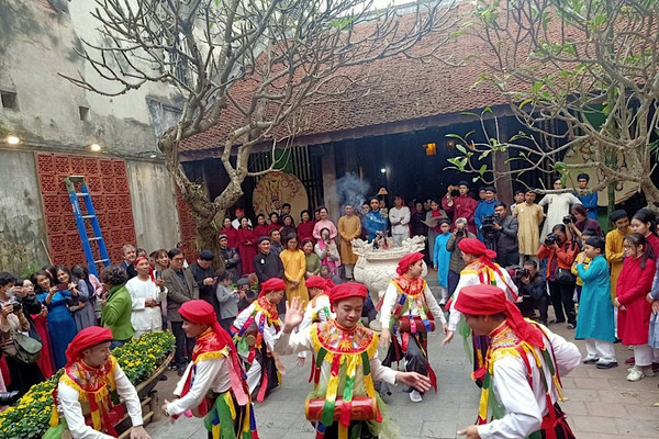 Đẩy mạnh xây dựng phát triển văn hóa người Hà Nội