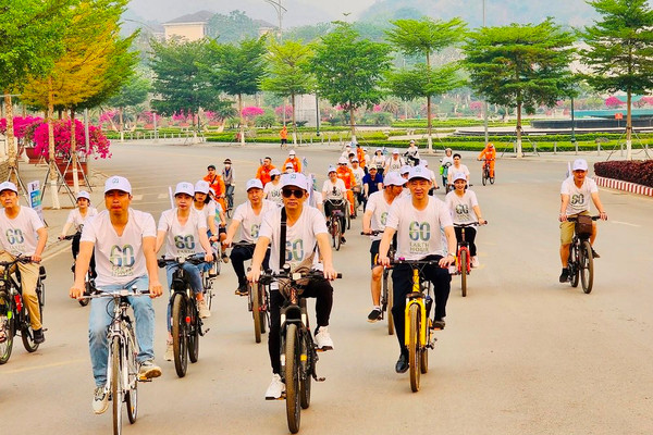 Sơn La: 50 đoàn viên thanh niên đạp xe diễu hành hưởng ứng Giờ Trái đất 2023