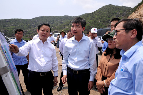 Phó Thủ tướng Trần Hồng Hà: Cần quy hoạch, đầu tư đồng bộ Khu công nghiệp Hòa Tâm và cảng Bãi Gốc