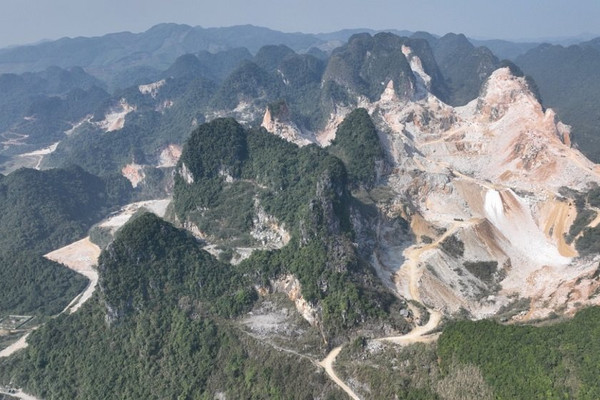 Nghệ An: Xử phạt nhiều doanh nghiệp khai thác khoáng sản lấn chiếm đất