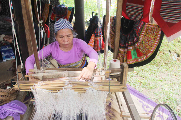 Festival nghề truyền thống Huế 2023: Tiếp tục bảo tồn, “hồi sinh” các làng nghề