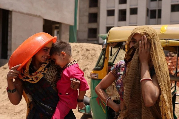 Ấn Độ ra mắt loại hình bảo hiểm nắng nóng đầu tiên thế giới: Phao cứu sinh cho người nghèo