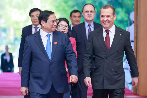 Thủ tướng Phạm Minh Chính tiếp Chủ tịch Đảng Nước Nga thống nhất, Phó Chủ tịch Hội đồng an ninh LB Nga Dmitry Medvedev