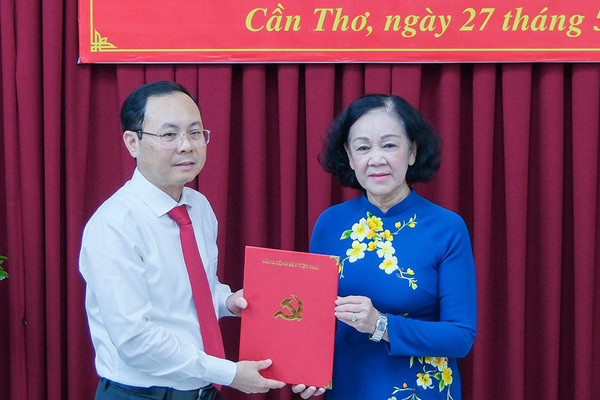 Bộ Chính trị điều động, chỉ định ông Nguyễn Văn Hiếu giữ chức Bí thư Thành ủy Cần Thơ