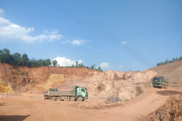 Thanh Hóa: Đấu giá thành công 6 mỏ đất và đá