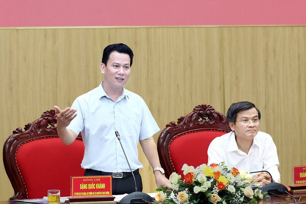 Bộ trưởng Đặng Quốc Khánh làm việc với Lãnh đạo tỉnh Ninh Bình về công tác quản lý tài nguyên và môi trường