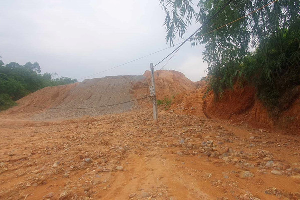 Phú Thọ: Gần 100 hộ dân sống bất an cạnh dự án Khu công nghiệp Cẩm Khê