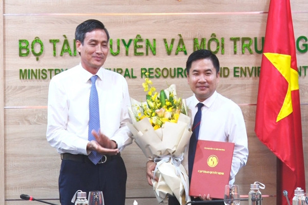 Đồng chí Nguyễn Tiến Duy giữ chức vụ Phó Chánh Văn phòng Ban cán sự Đảng, Thư ký Bộ trưởng Bộ TN&MT