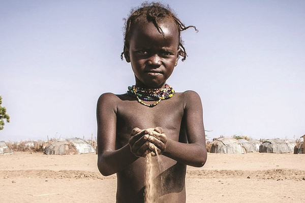 Trẻ em châu Phi chịu tác động nặng nề của biến đổi khí hậu