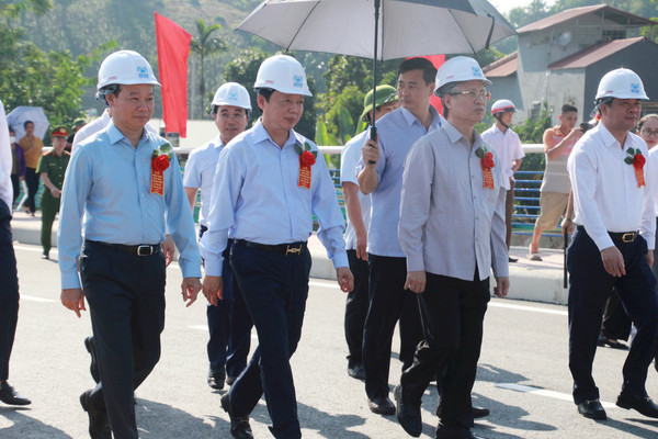 Phó Thủ tướng Trần Hồng Hà dự Lễ khánh thành cầu Giới Phiên, TP. Yên Bái