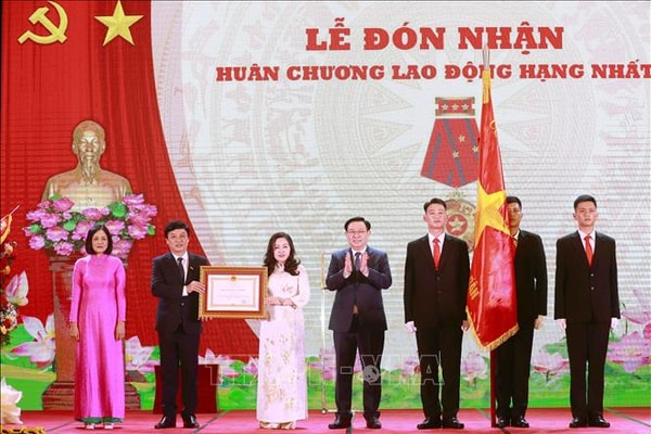 Chủ tịch Quốc hội Vương Đình Huệ dự Lễ kỷ niệm 35 năm thành lập Báo Đại biểu Nhân dân