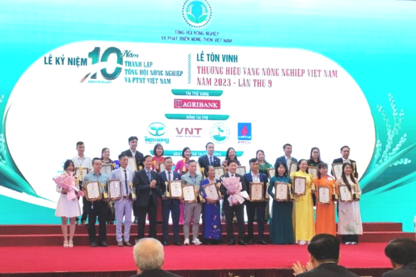 PVFCCo đạt “Thương hiệu Vàng nông nghiệp Việt Nam năm 2023”