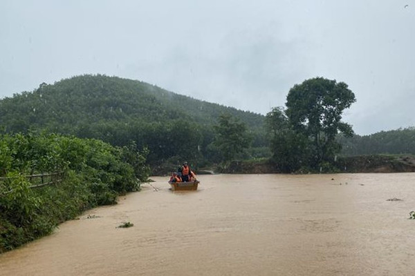Các tỉnh, thành từ Quảng Bình đến Phú Yên chủ động ứng phó, giảm thiểu thiệt hại do mưa, lũ