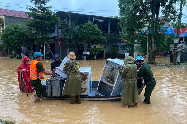 Thủ tướng chỉ đạo tập trung ứng phó, khắc phục hậu quả mưa lũ tại Trung Bộ
