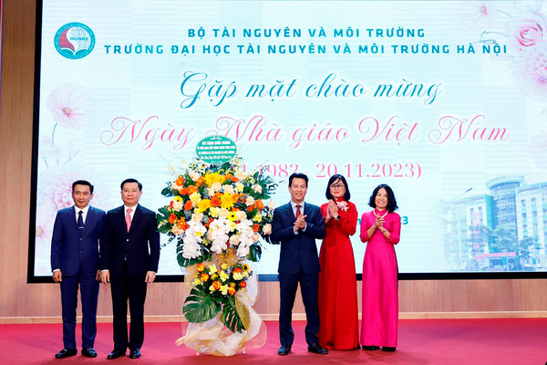 Bộ trưởng Đặng Quốc Khánh thăm, làm việc với Trường Đại học Tài nguyên và Môi trường Hà Nội