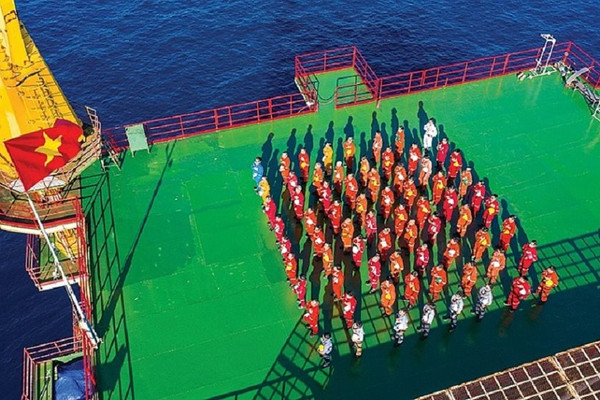 Vietsovpetro và giá trị văn hóa dầu khí đặc trưng trên các công trình biển