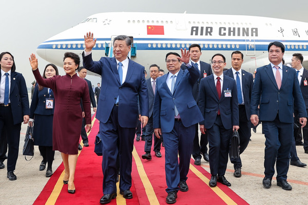 Thủ tướng Phạm Minh Chính đón Tổng Bí thư, Chủ tịch nước Trung Quốc Tập Cận Bình