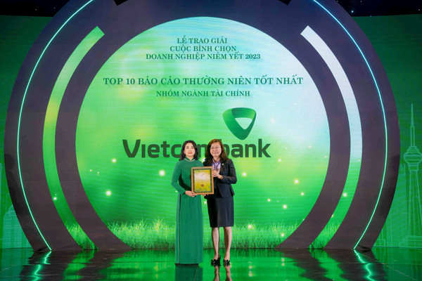Vietcombank lọt top 10 doanh nghiệp niêm yết tốt nhất trên thị trường chứng khoán
