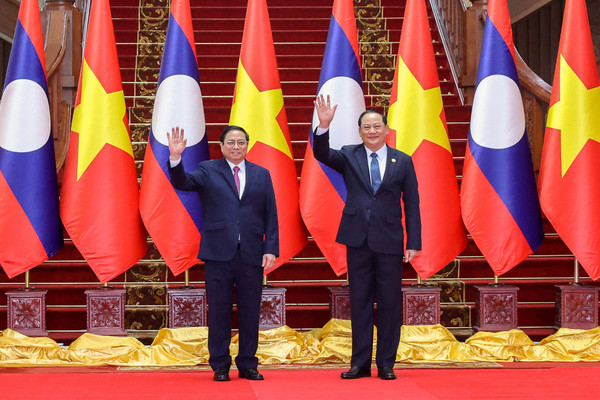 Việt Nam dành ưu tiên cao nhất cho quan hệ đặc biệt với Lào
