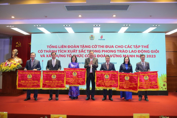 Công đoàn PV GAS được Công đoàn Dầu khí Việt Nam vinh danh vì có nhiều thành tích xuất sắc