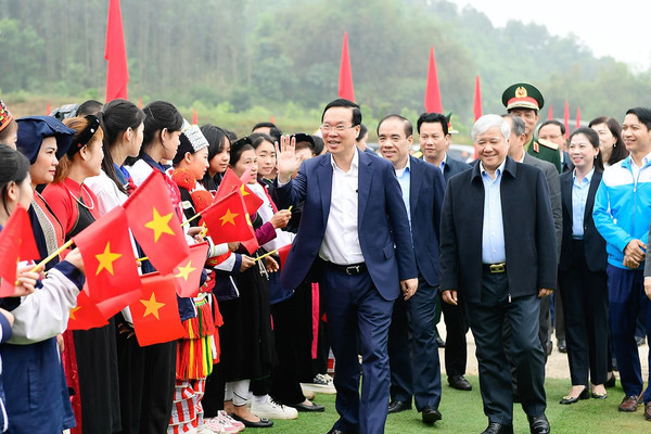 Chủ tịch nước Võ Văn Thưởng dự Lễ phát động Tết trồng cây Xuân Giáp Thìn 2024 tại Tuyên Quang