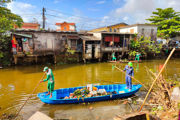 Thừa Thiên –Huế: Sông sạch rác thải sau phản ánh của Báo TN&MT