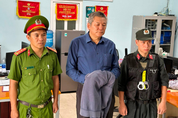 Thừa Thiên – Huế: Bắt giám đốc doanh nghiệp về tội buôn lậu