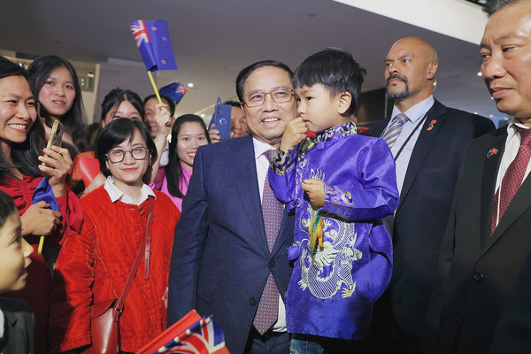 Thủ tướng Phạm Minh Chính gặp mặt, chia sẻ và động viên kiều bào tại New Zealand