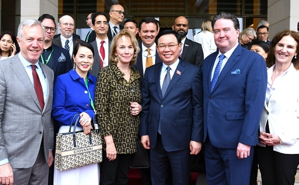 Chủ tịch Quốc hội Vương Đình Huệ tiếp Đoàn Hội đồng Kinh doanh Hoa Kỳ - ASEAN