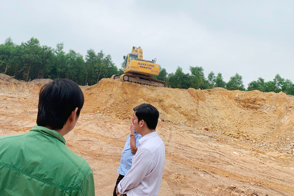 Quảng Trị: Khai thác đất khi chưa hoàn thành thủ tục, một doanh nghiệp bị xử phạt
